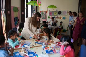 Group program: 13 children and their parents visit TANDEM